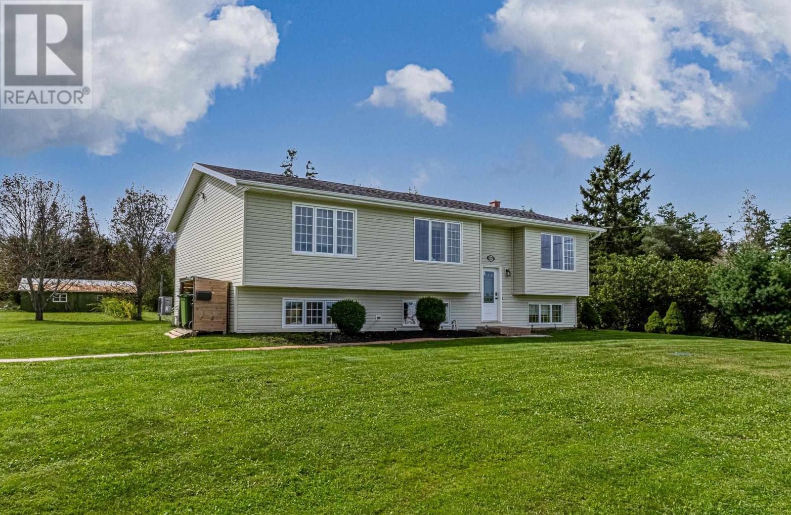 1557 BRACKLEY POINT