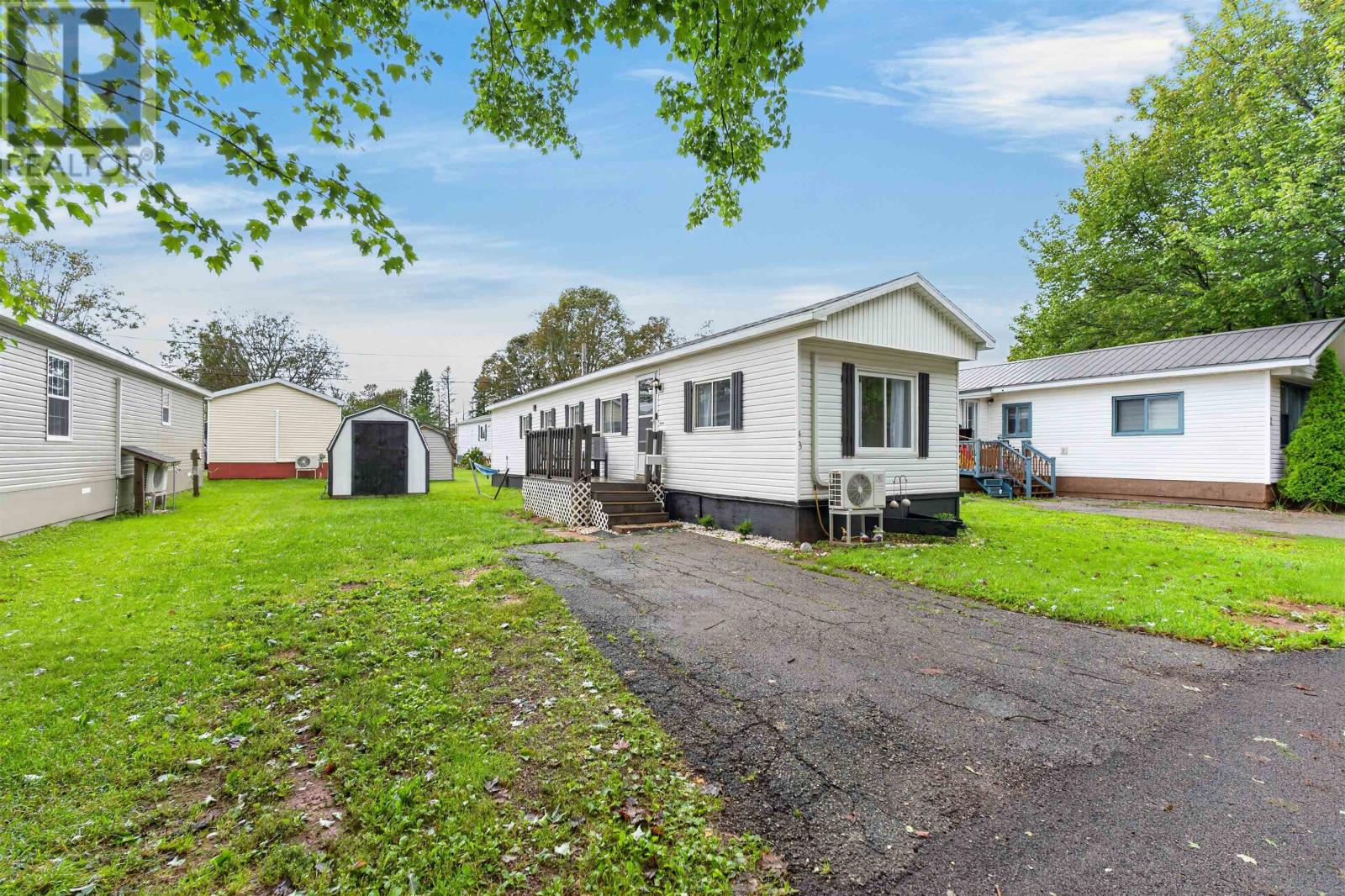 43 Linkletter Estates photo 2