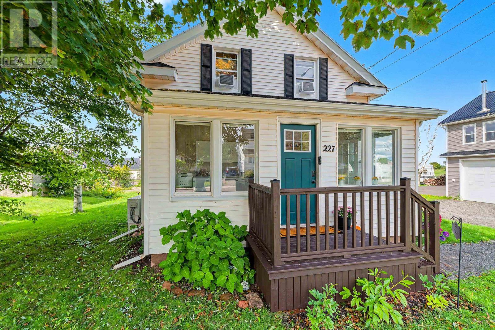 227 BORDEN