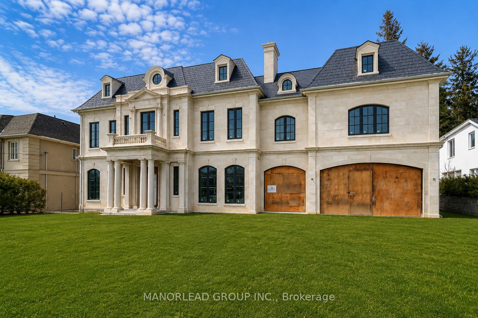 19 Royal Oak photo 4