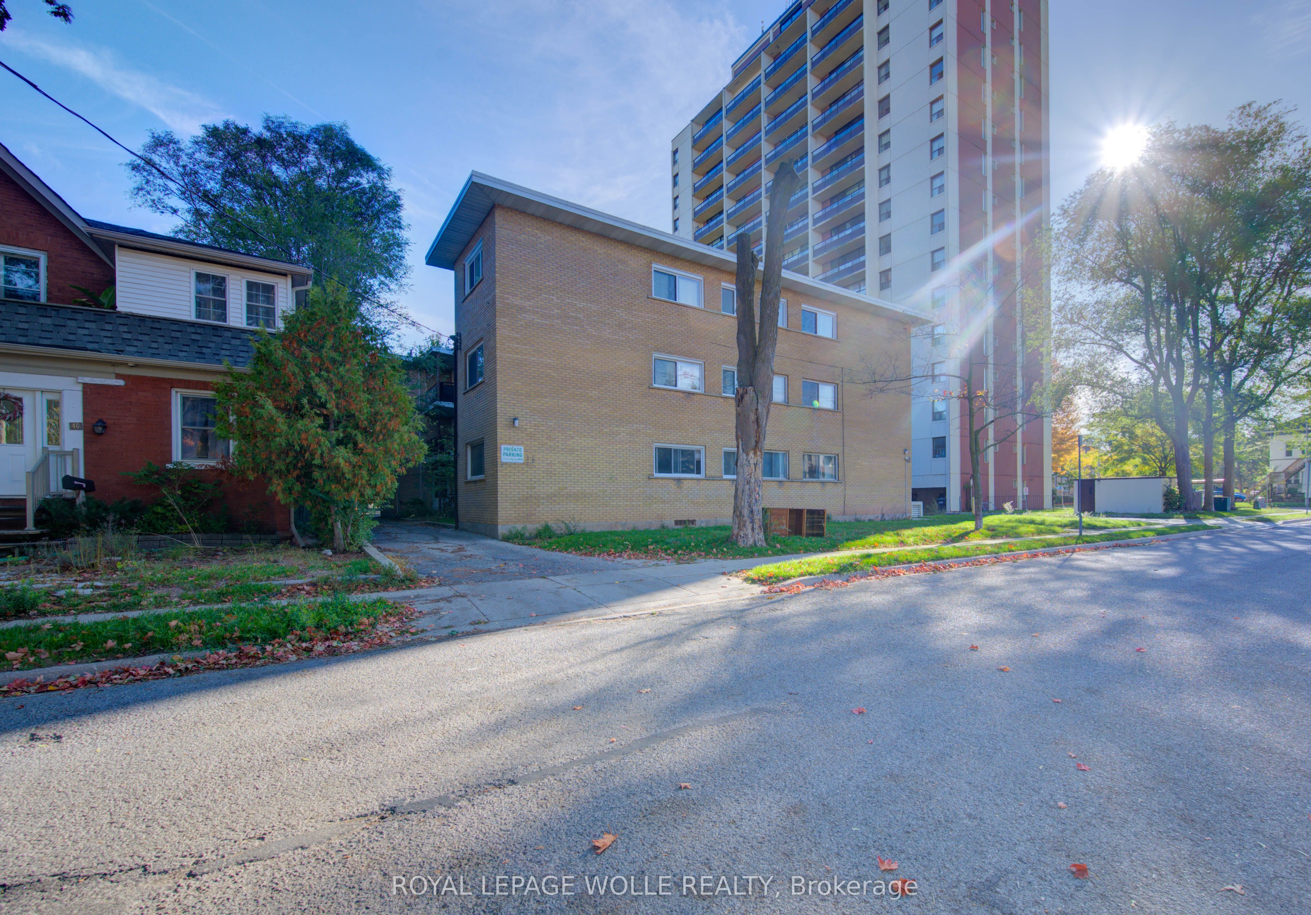 50 Gordon photo 3