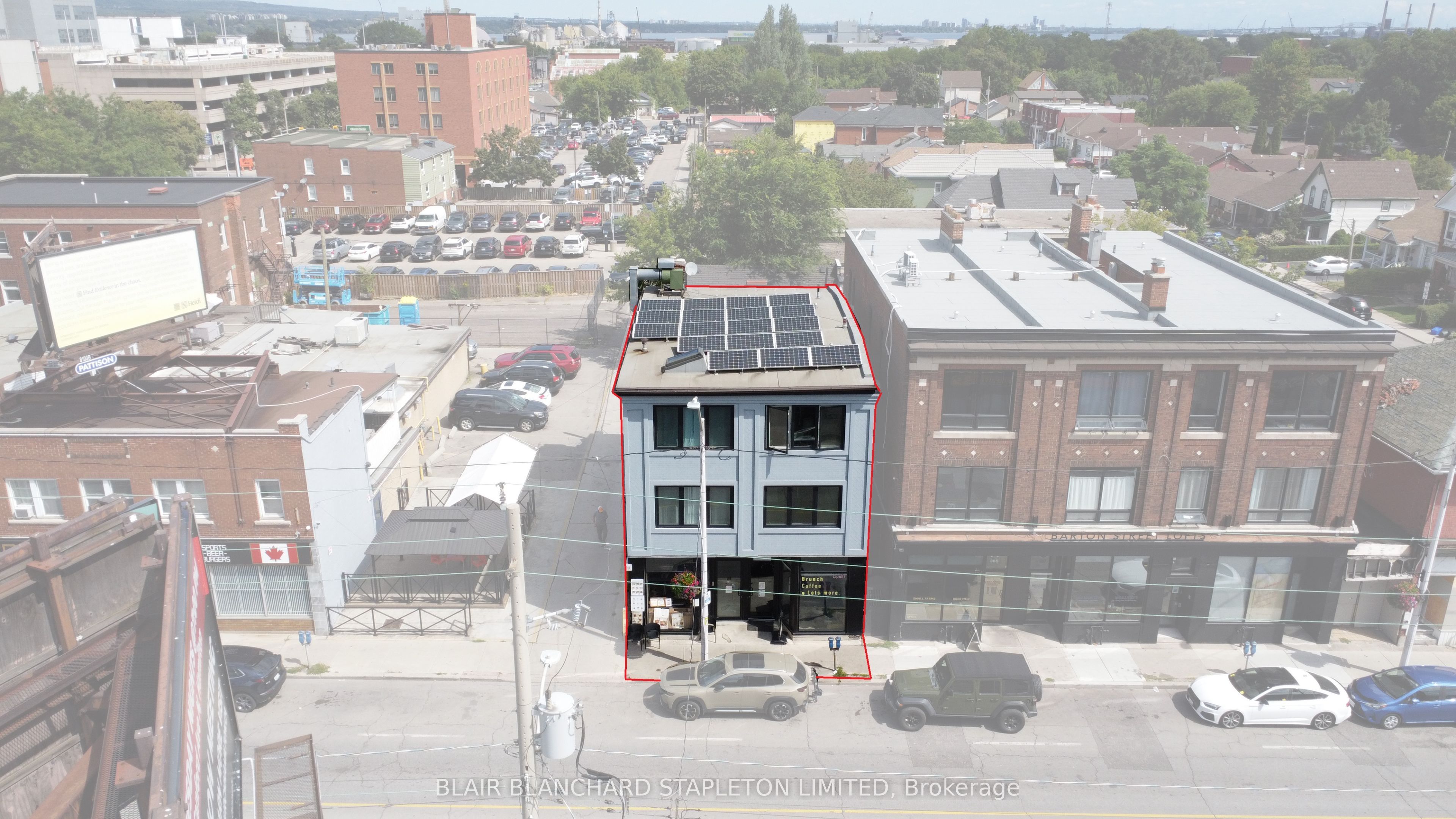 301 Barton photo 2
