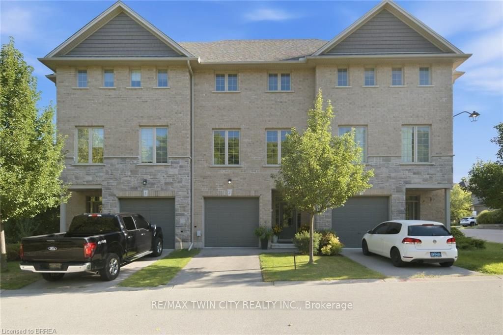 30 Balmoral Unit 2