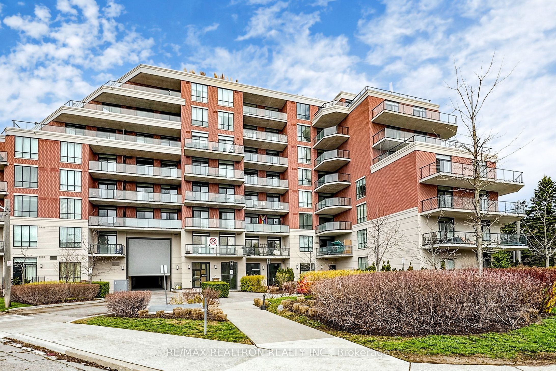 3655 Kingston Unit 108