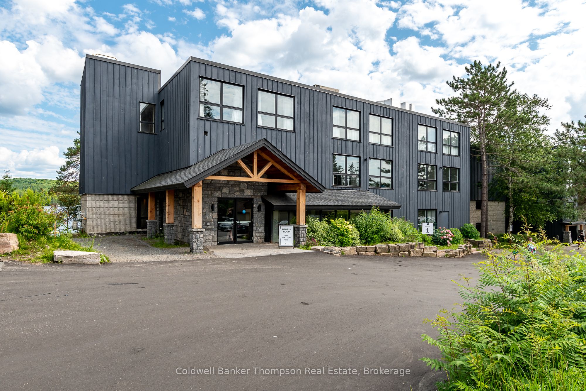 1235 Deerhurst Bayshore Unit 423
