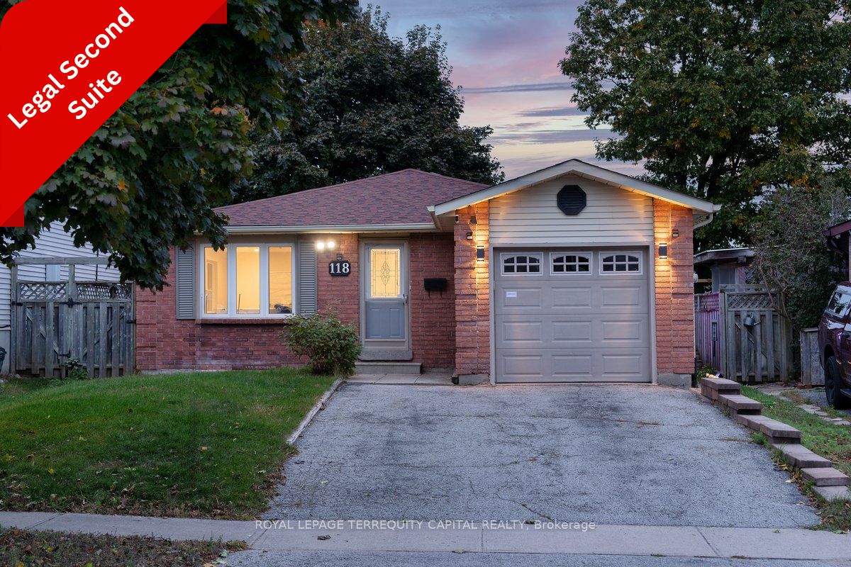 118 Shakespeare Crescent Upper, Barrie, ON L4N 6B6, Barrie