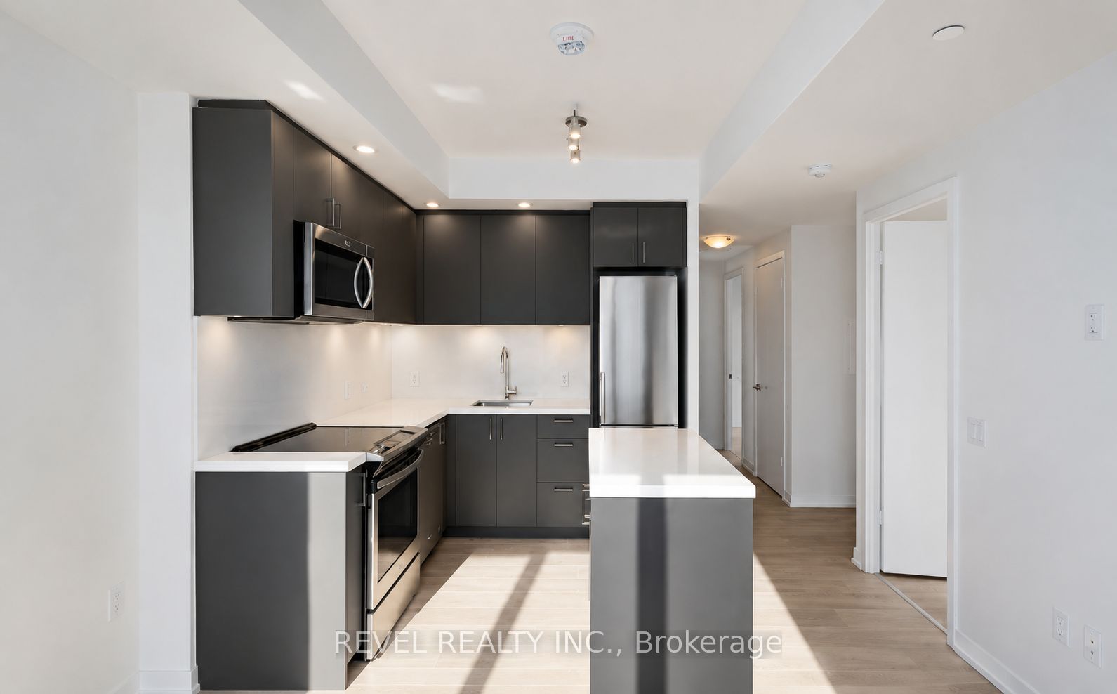8868 Yonge Unit 219E