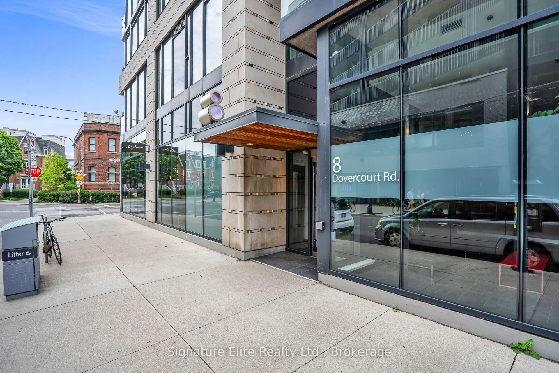 8 Dovercourt Unit 402
