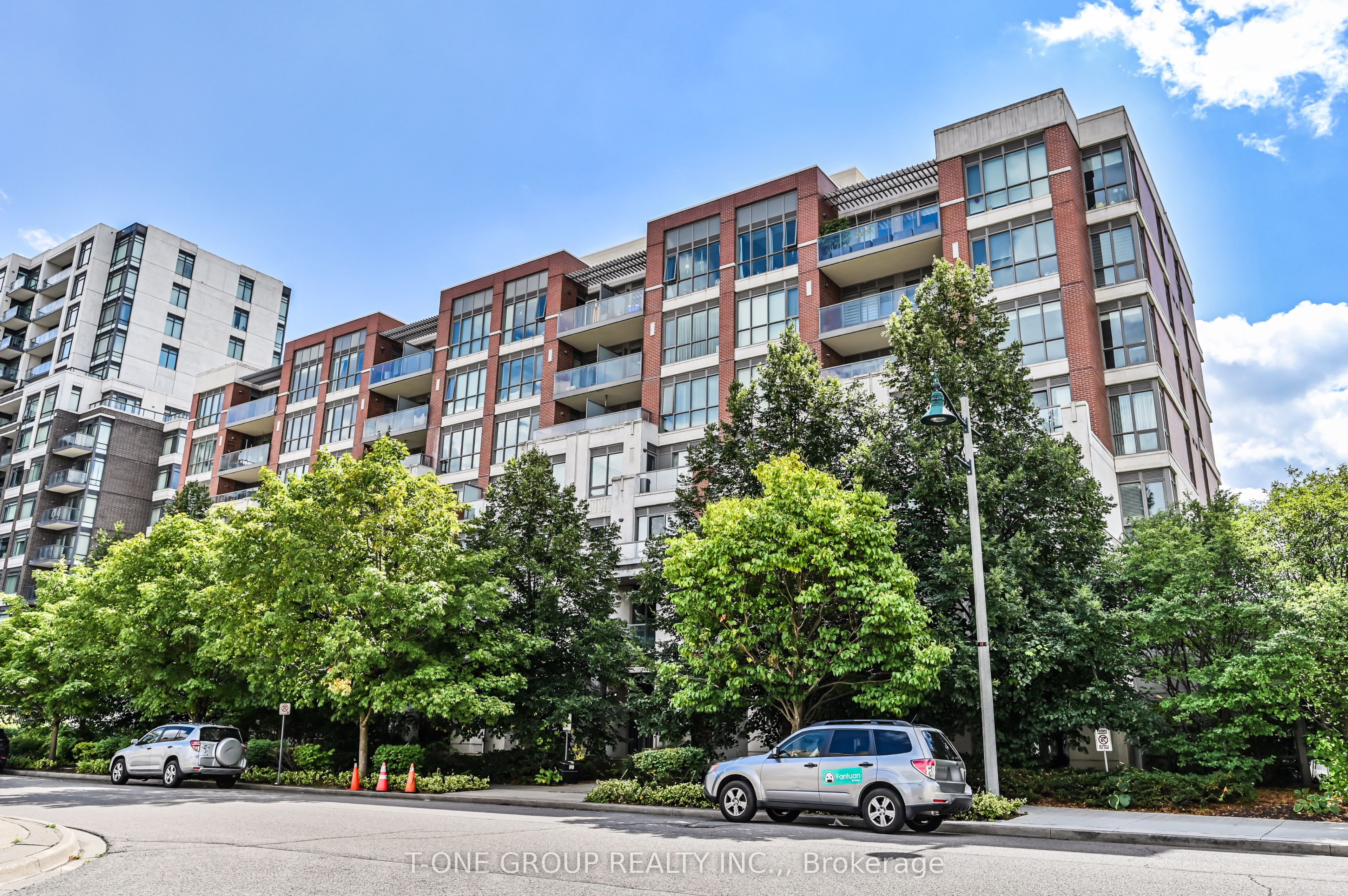 57 Upper Duke Unit 404