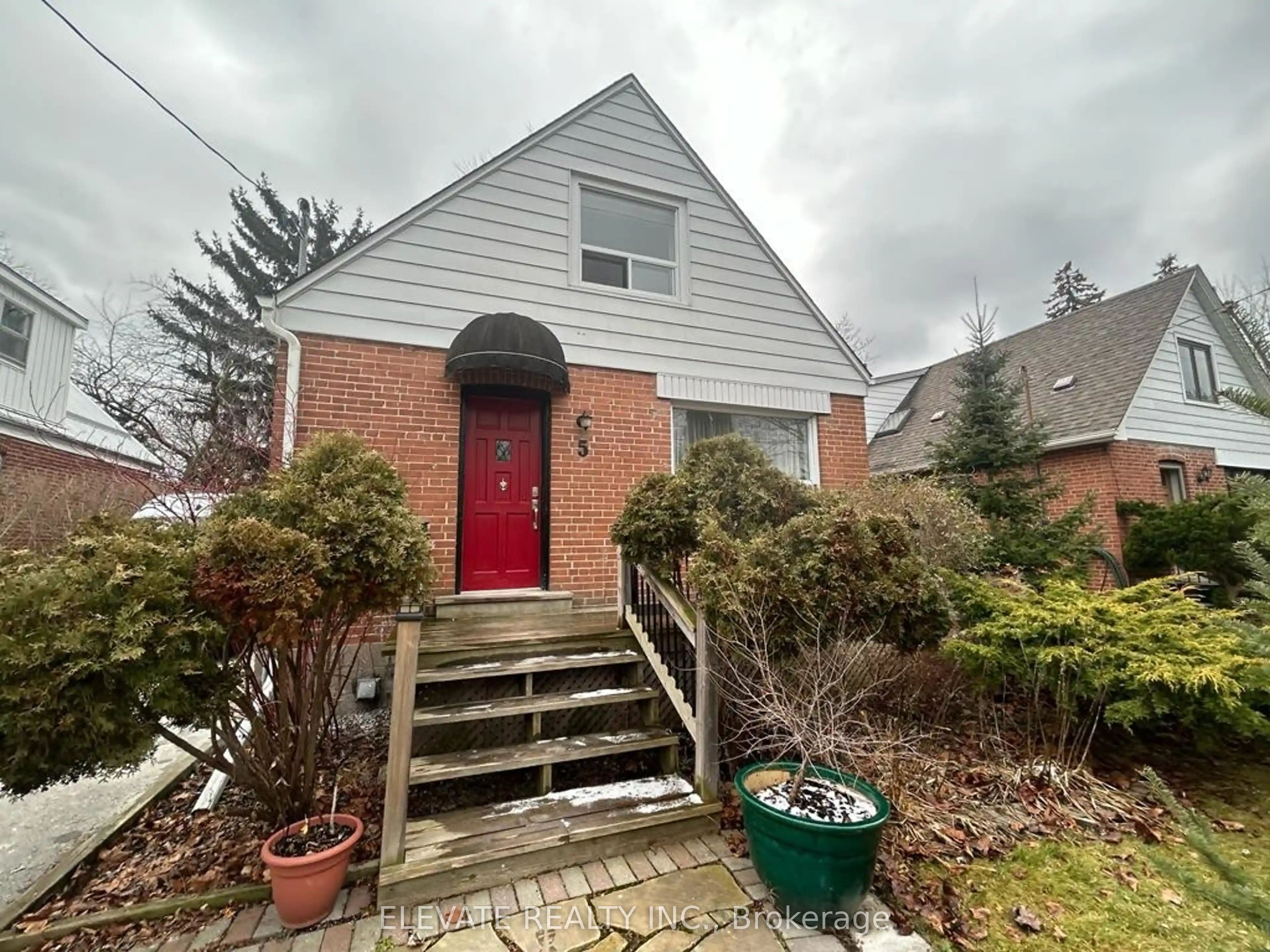 5 Hollydene Unit B