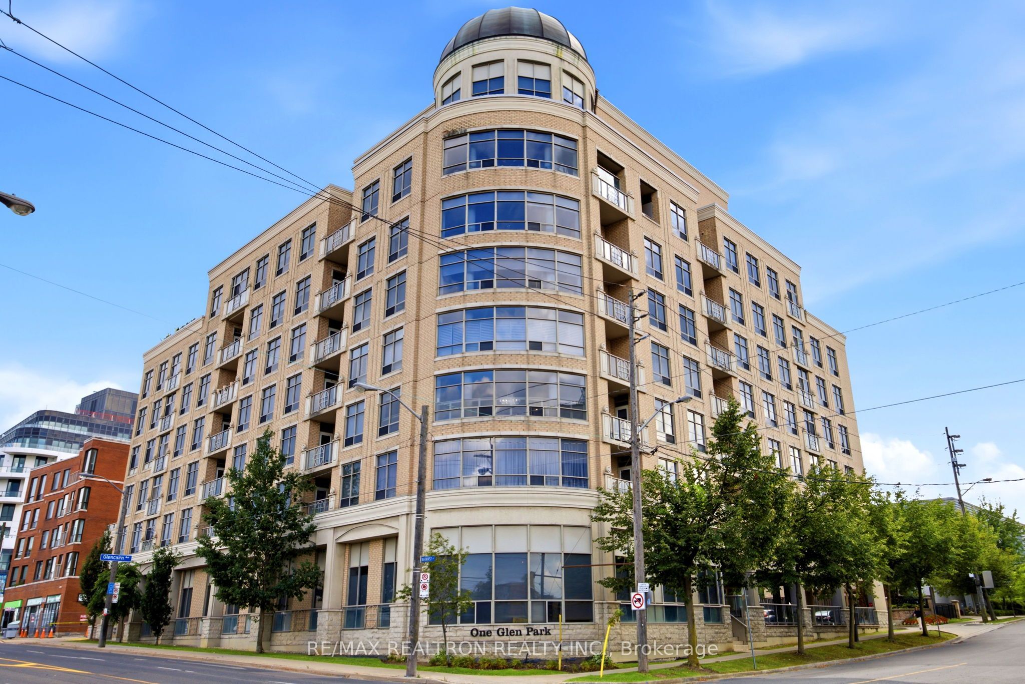 1 Glen Park Unit 304