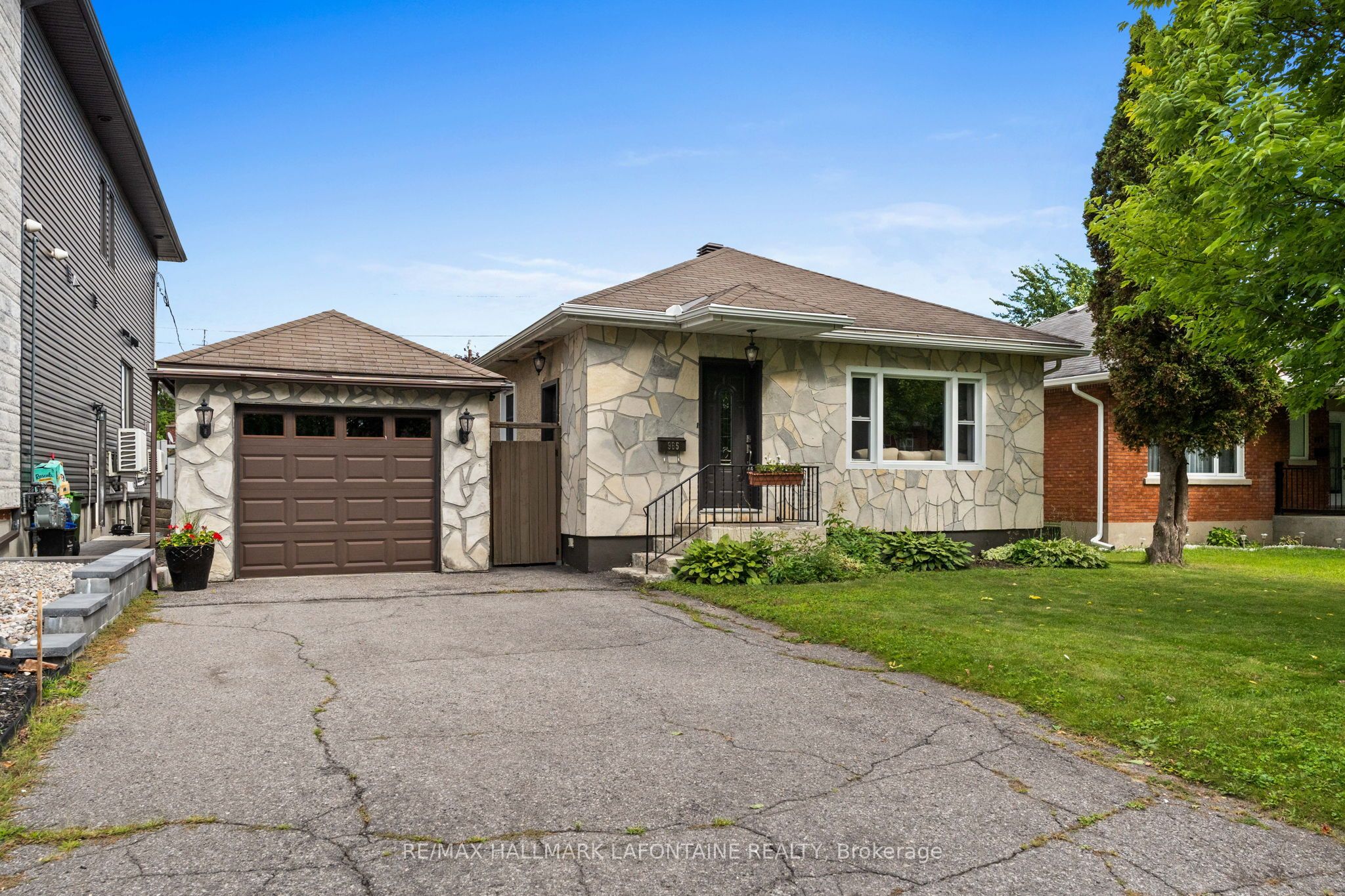 965 Beaudry photo 3