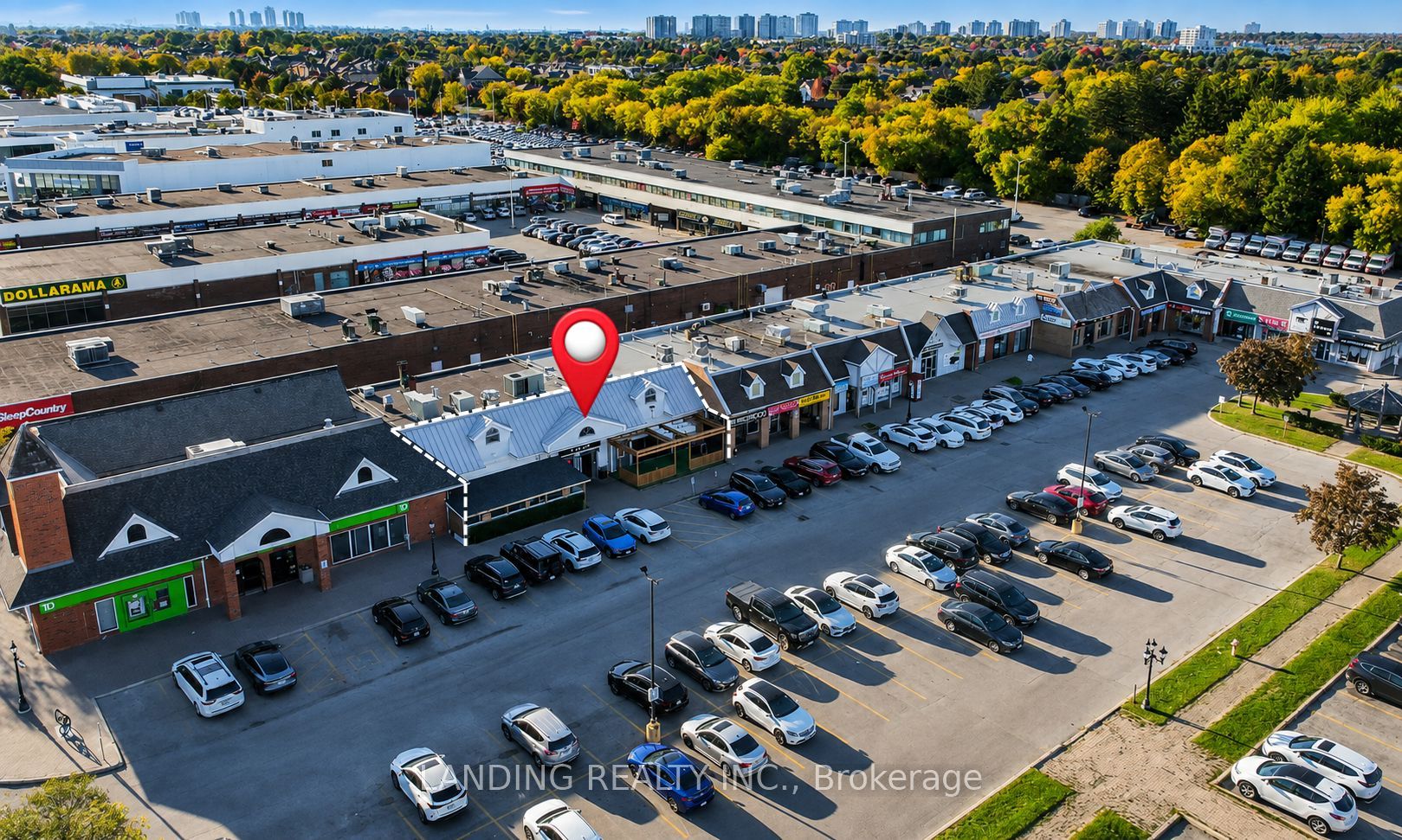 100 Steeles Unit 2A photo 2