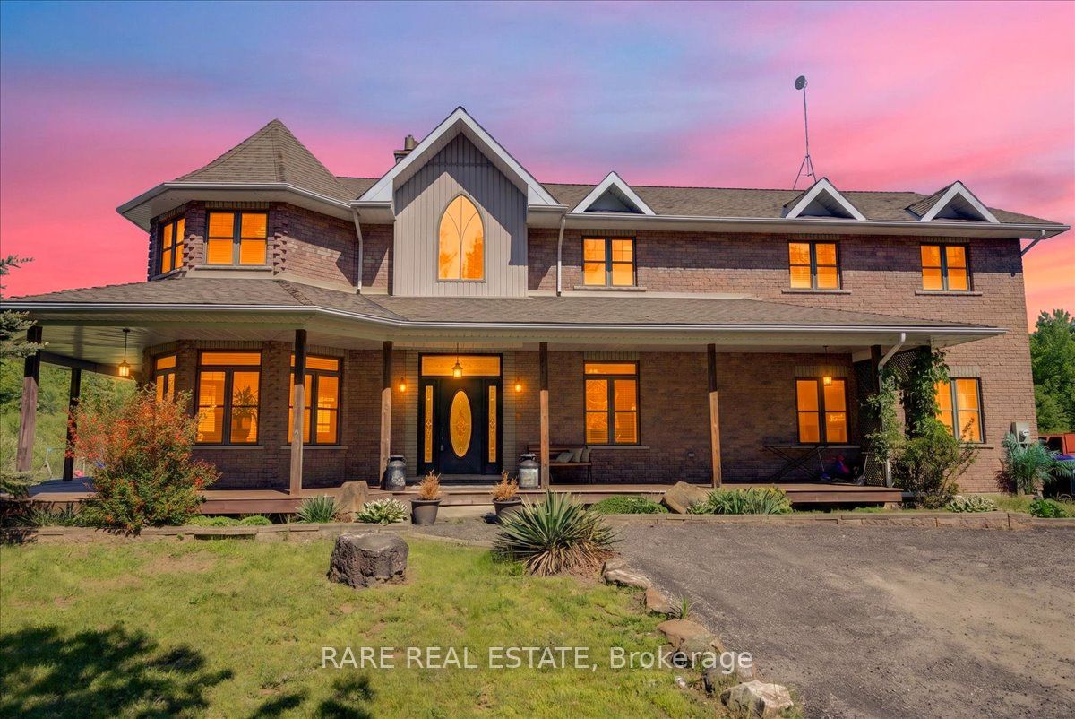 3938 Hogback