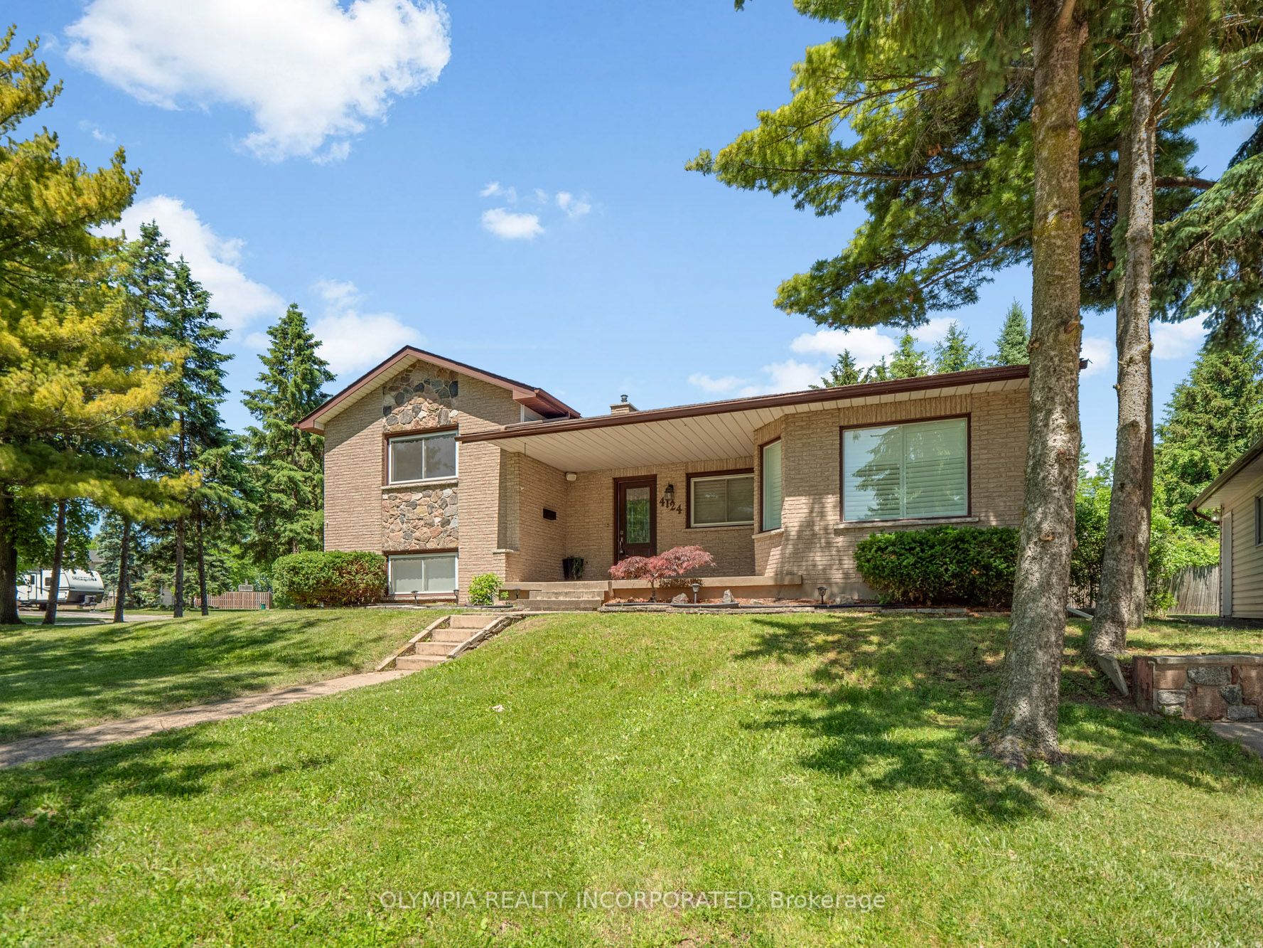 4124 Preston