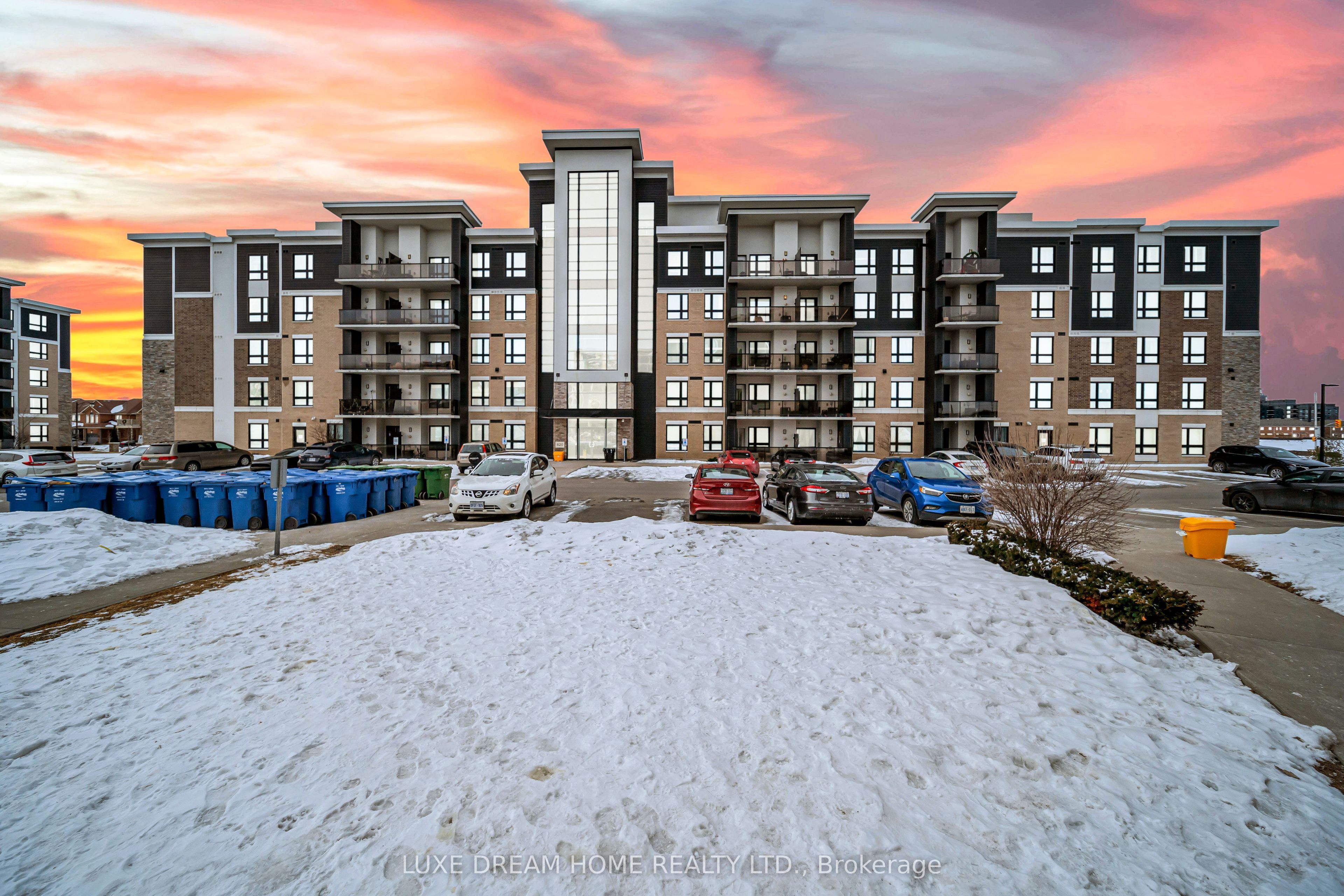 620 Sauve Unit 206