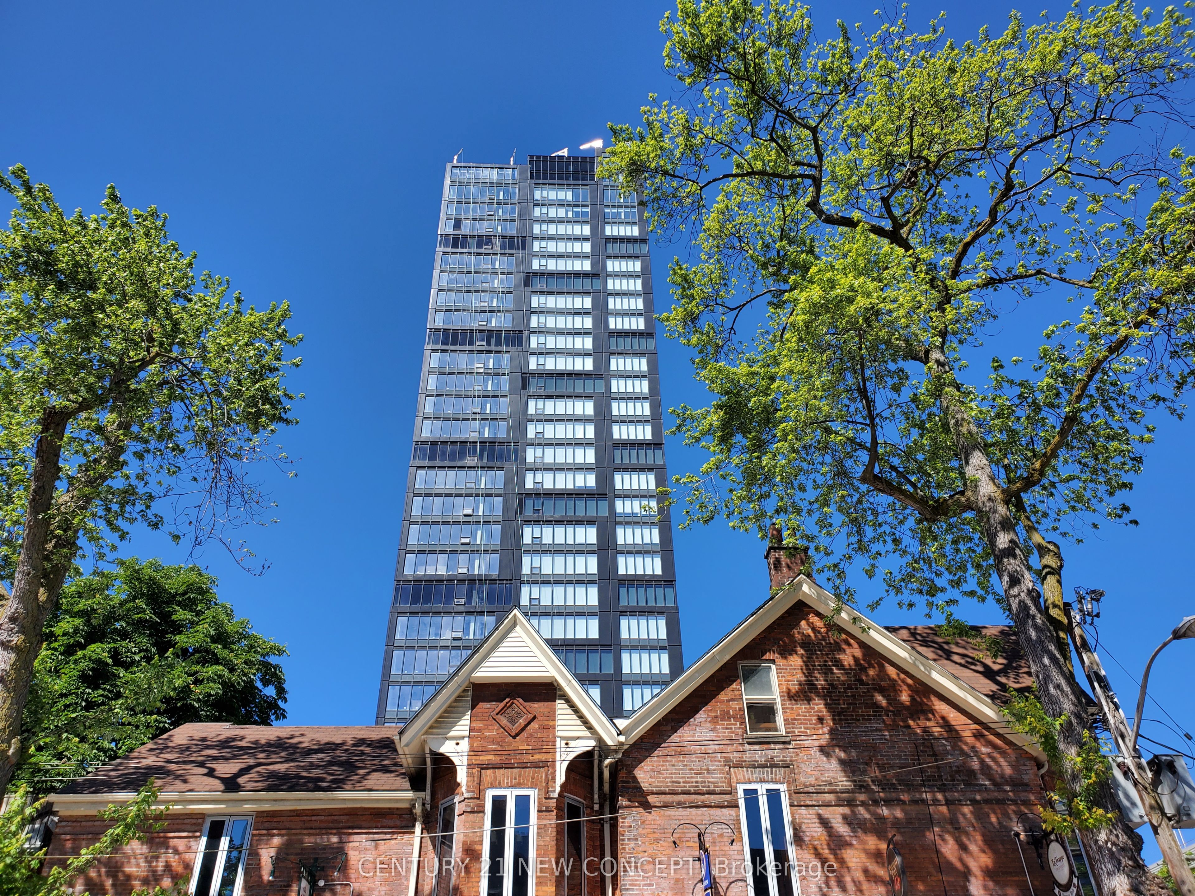203 College Unit 1105