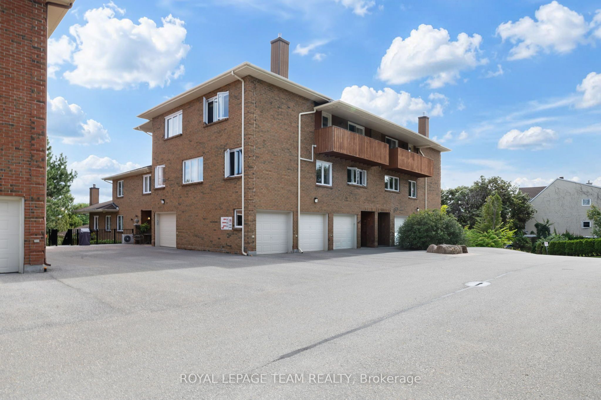 503 Stratas Unit 34
