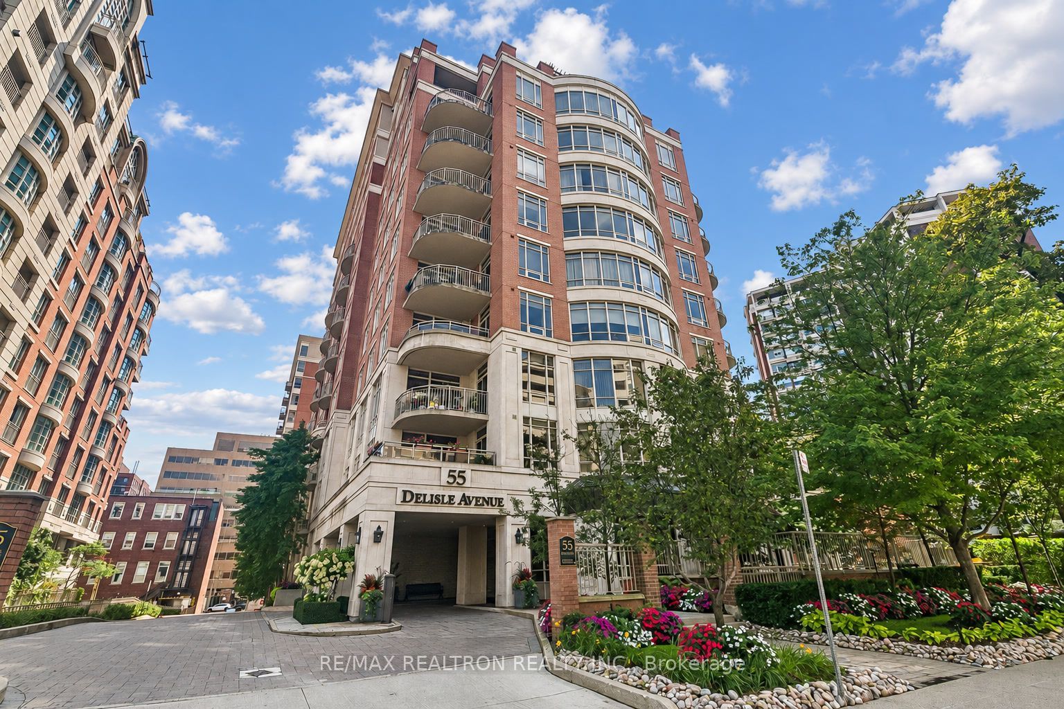 55 Delisle Unit 707