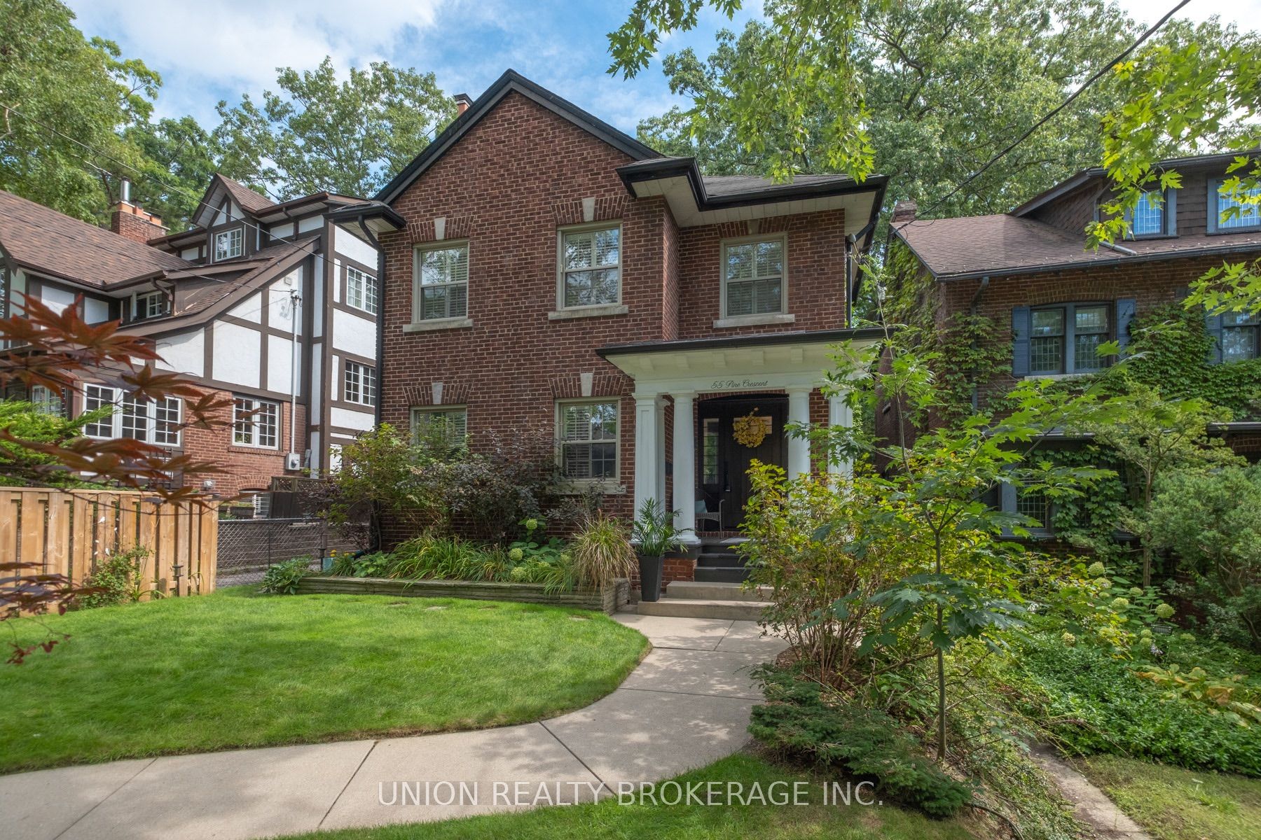 55 Pine photo 2