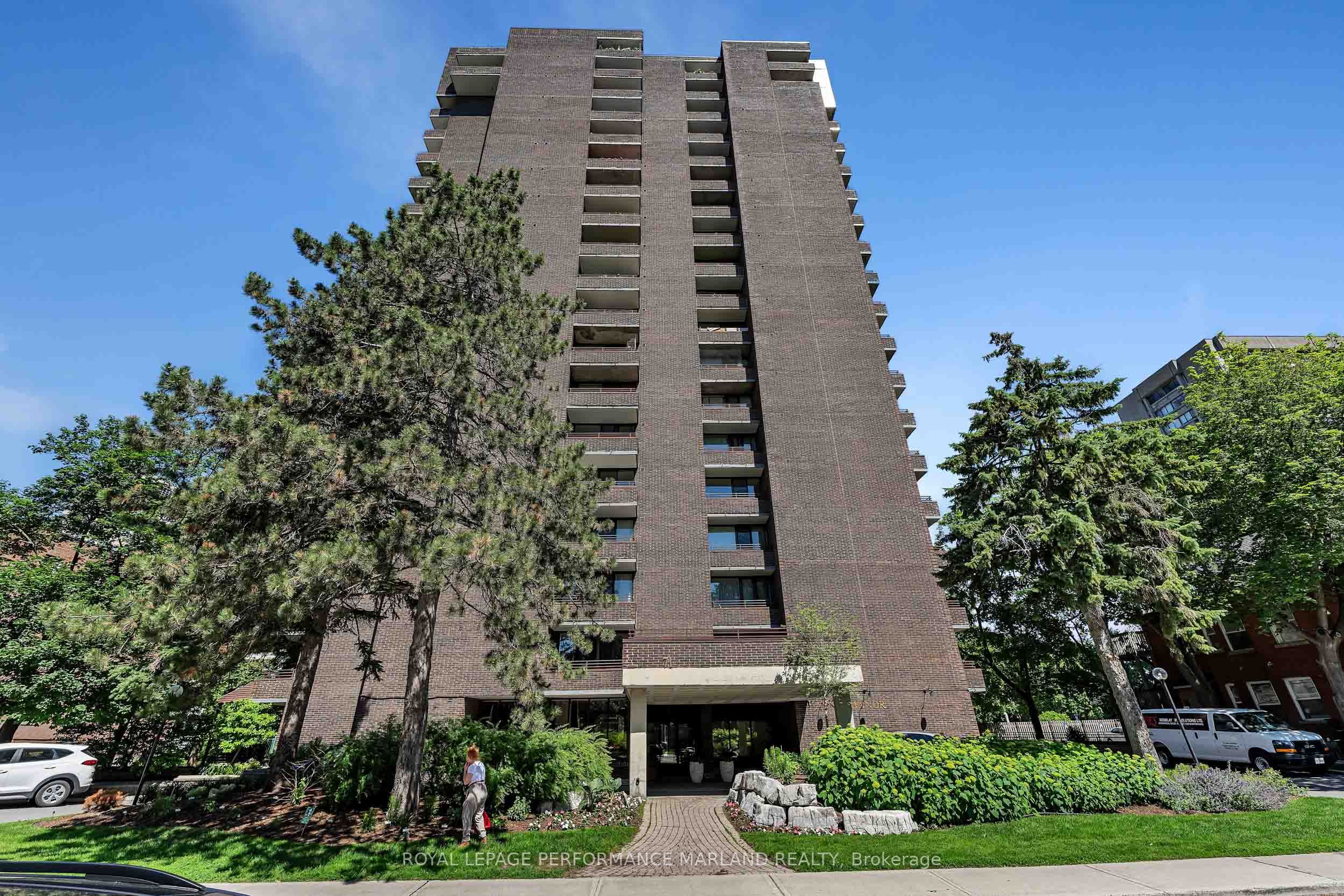 71 Somerset Unit 1903