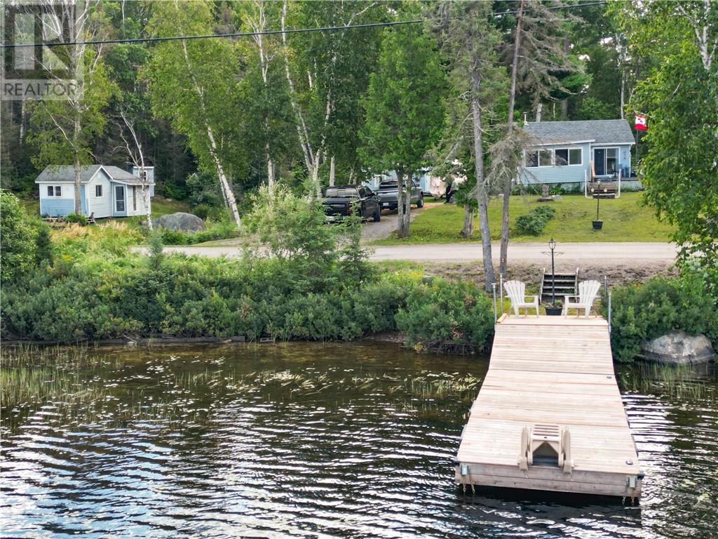 40 Ministic Lake Road