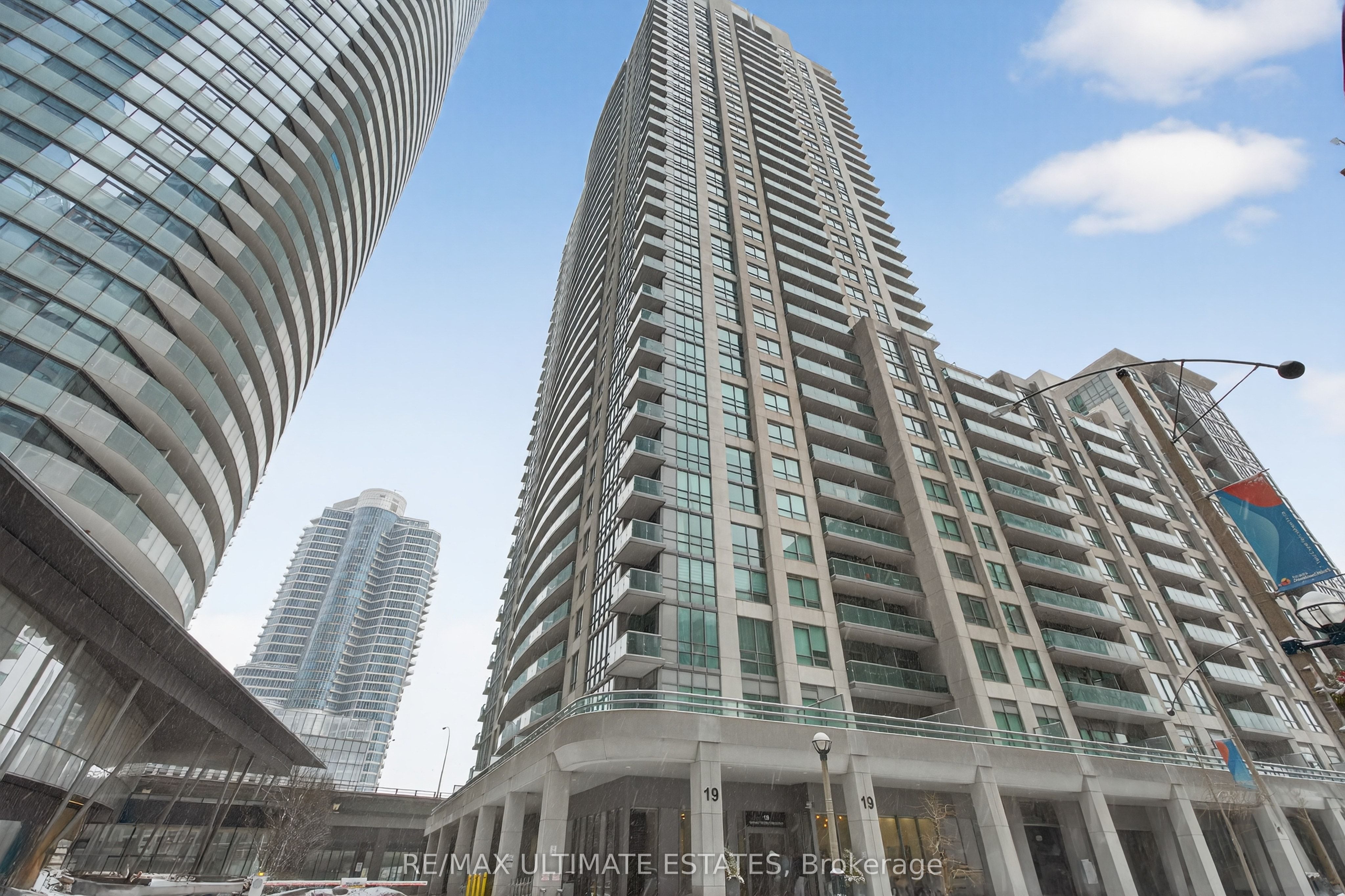 19 Grand Trunk Unit 2205