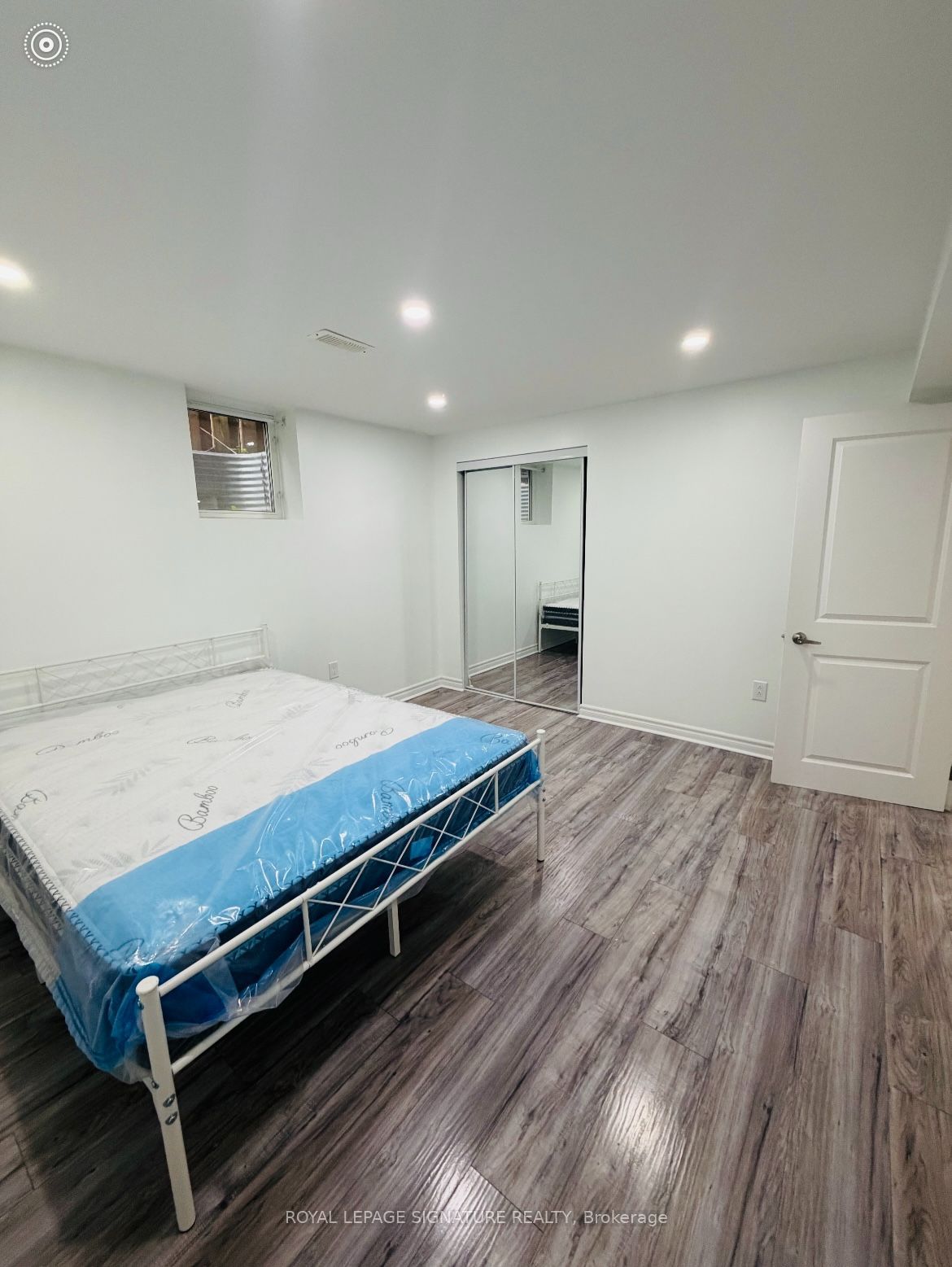 445 Malaga Unit Room 1 photo 2