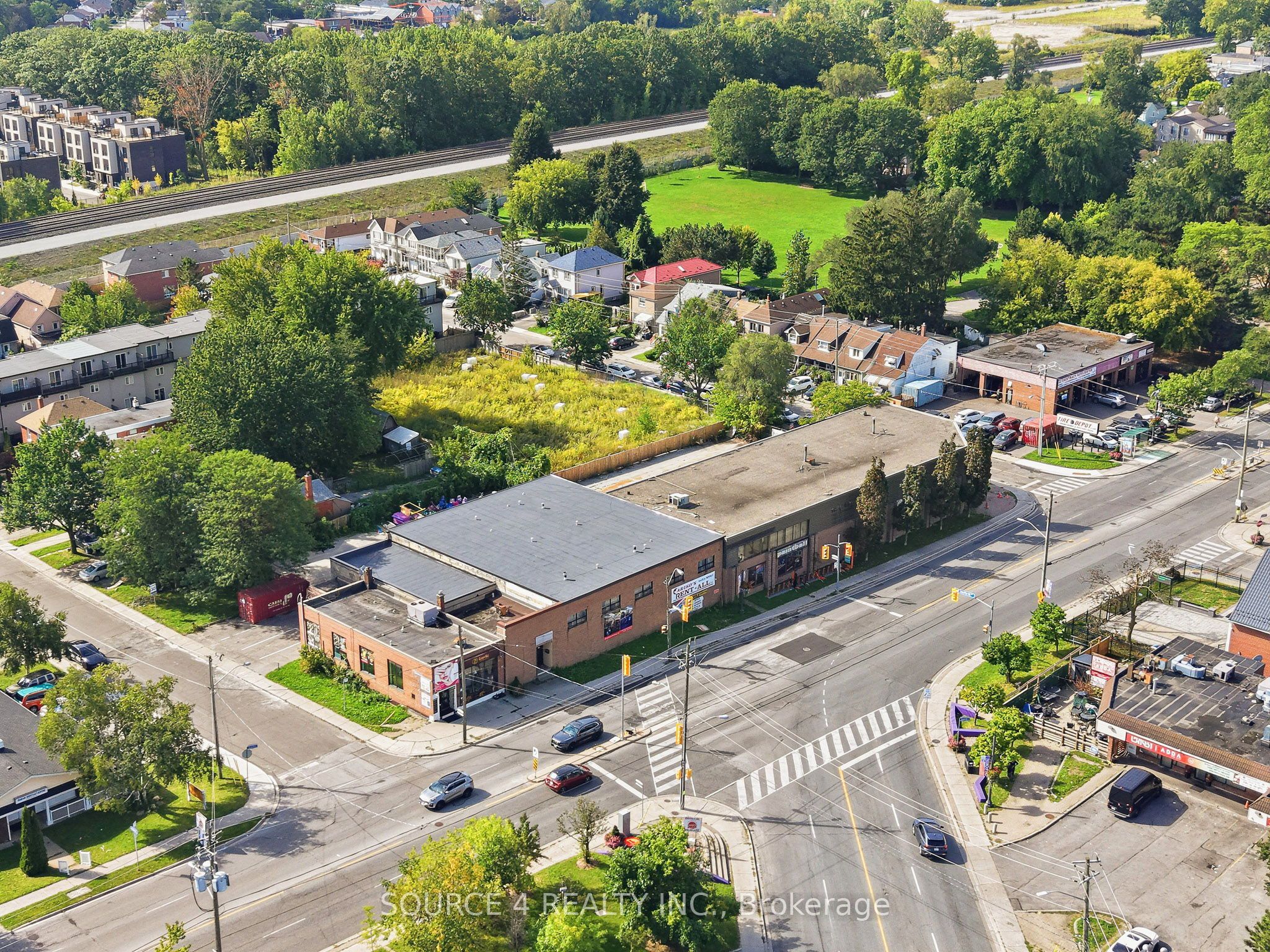 3475-3491 Danforth