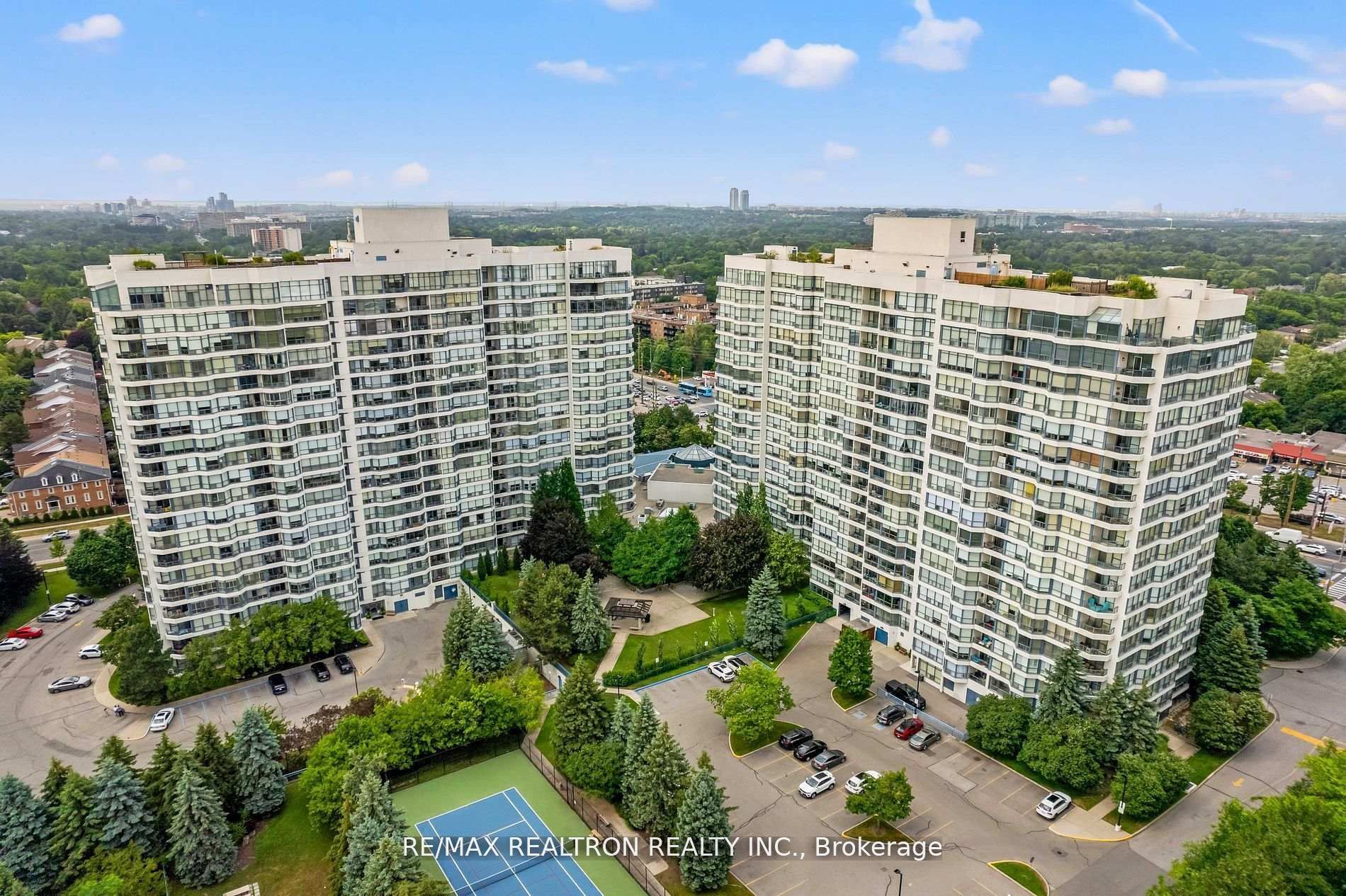 7300 Yonge Unit 210