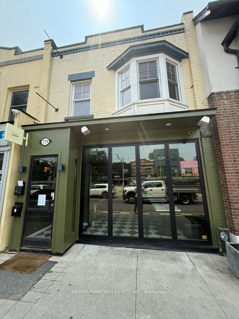 779 St Clair