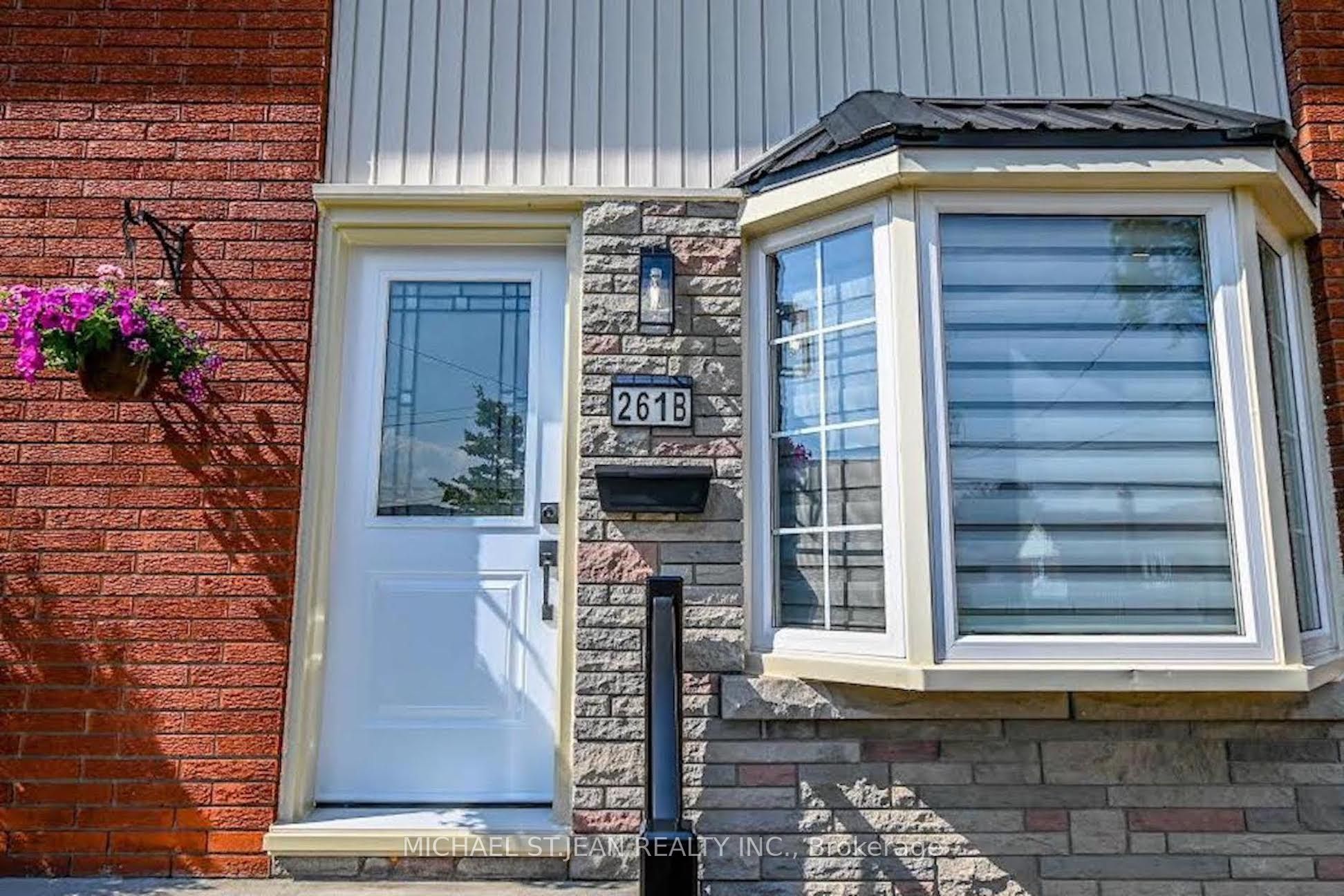 261B Scott Unit B