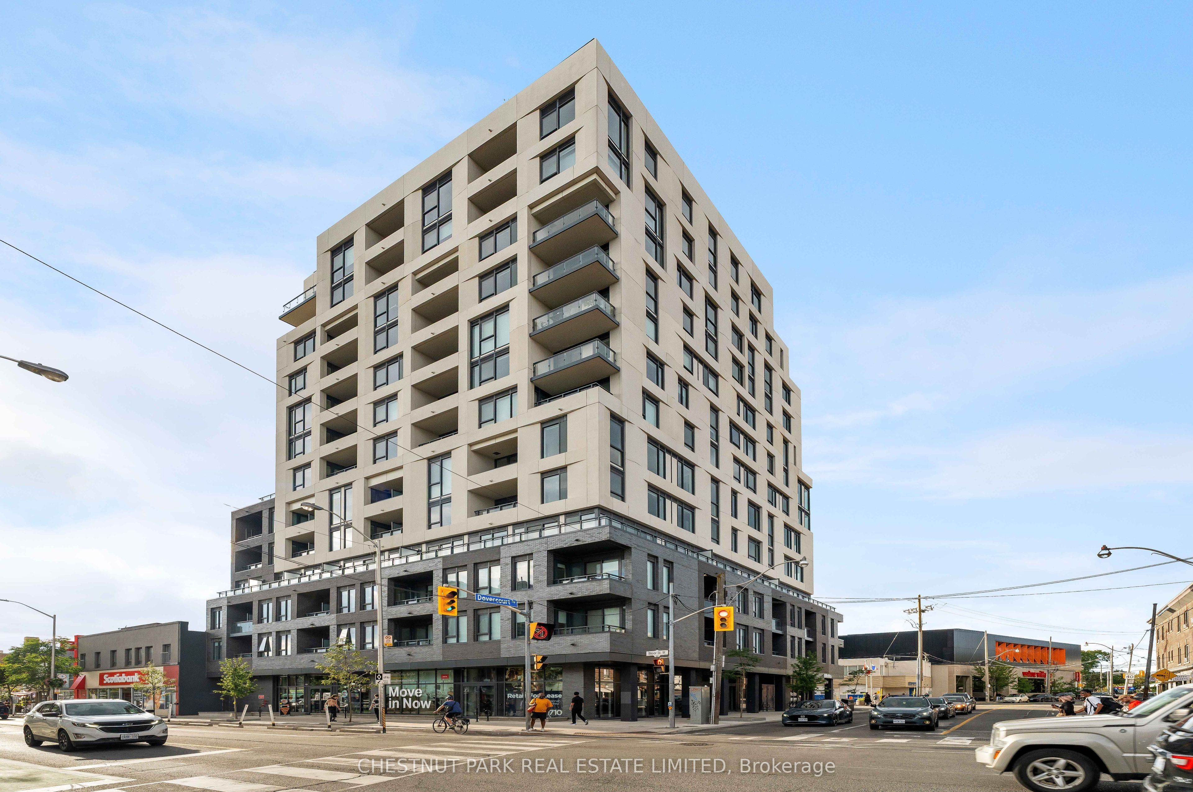 758 Dovercourt Unit 404