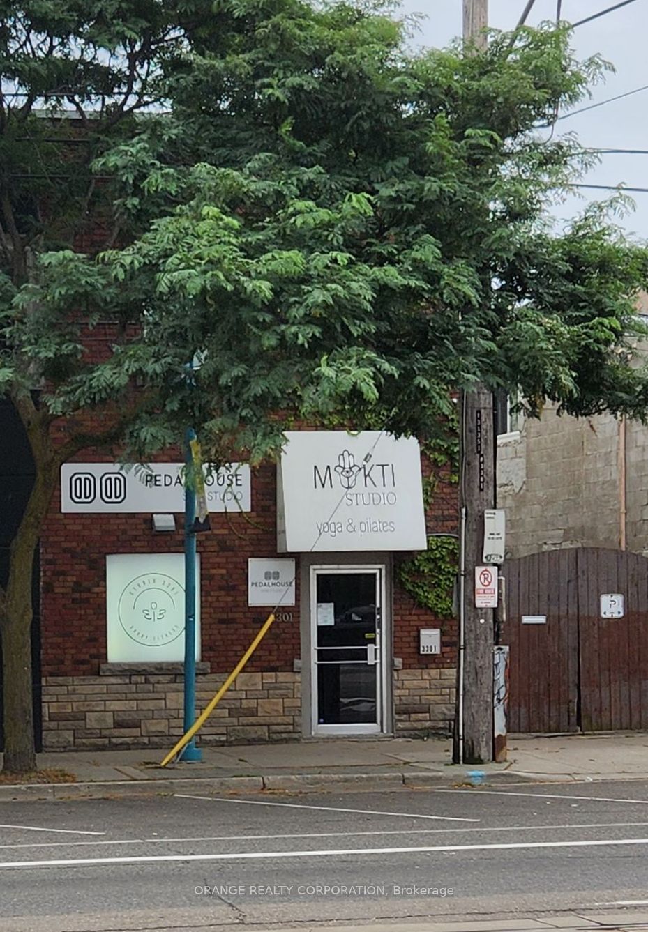 3301 lake shore Unit 101
