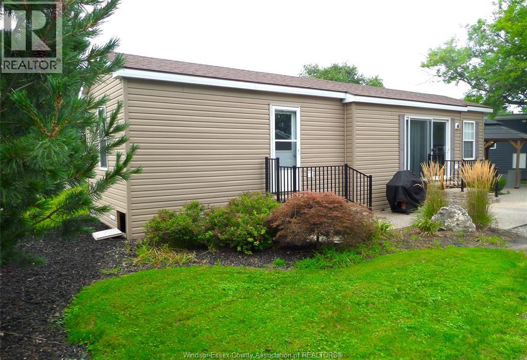 981 COUNTY RD 2 Unit 700 photo 3