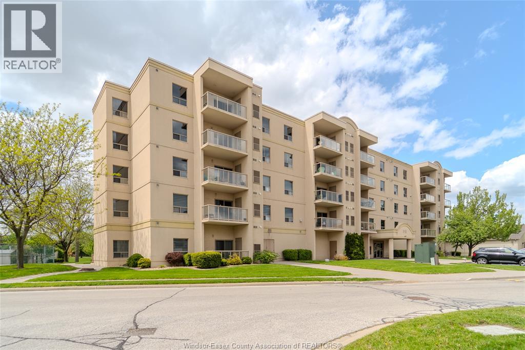 315 Village Grove Unit 301