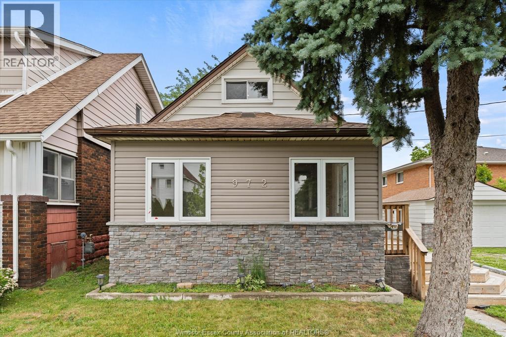 972 WELLINGTON