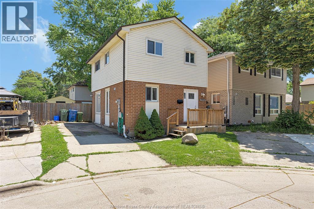 1204 Copperfield PL