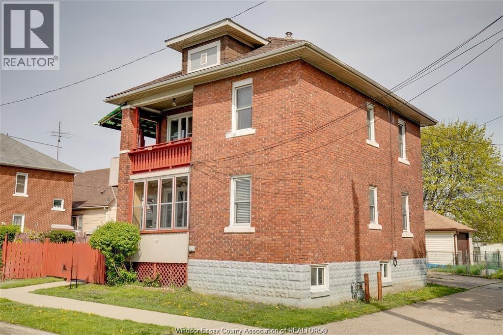 1238-1240 NIAGARA