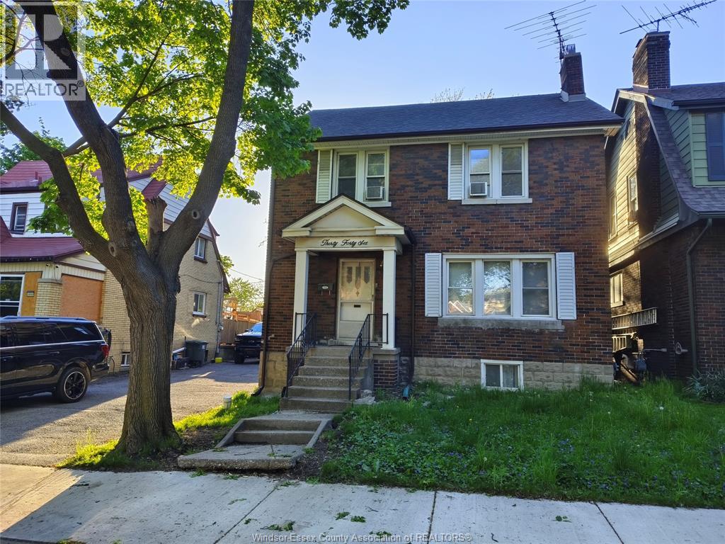 3046 ALEXANDER Unit UPPER