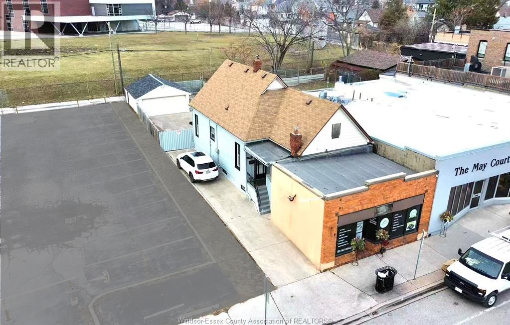 1116 WYANDOTTE