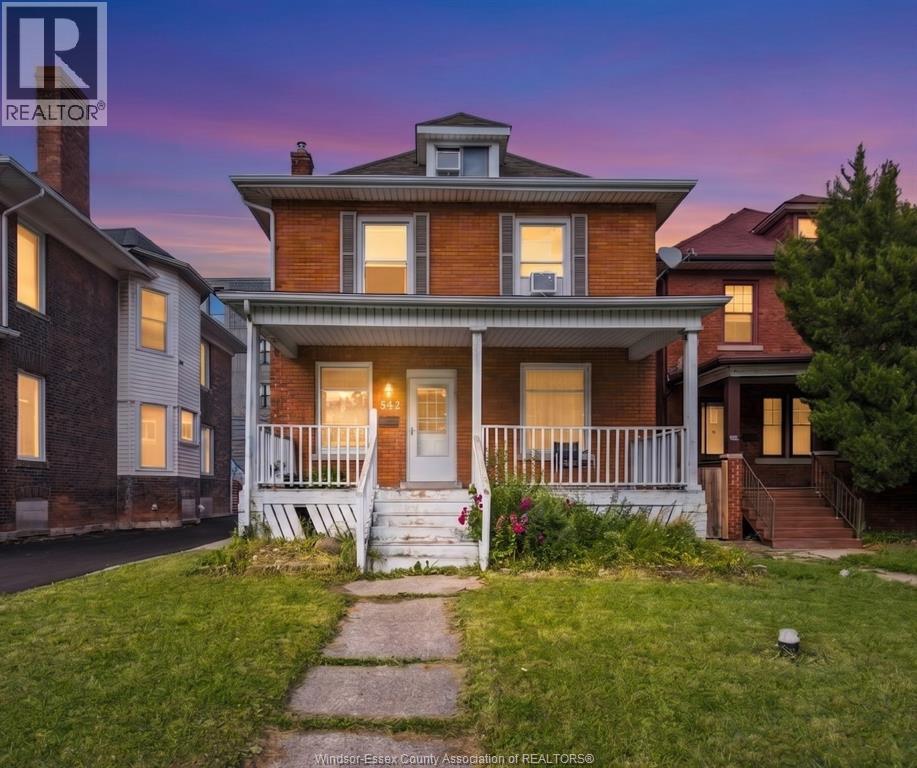 542 VICTORIA