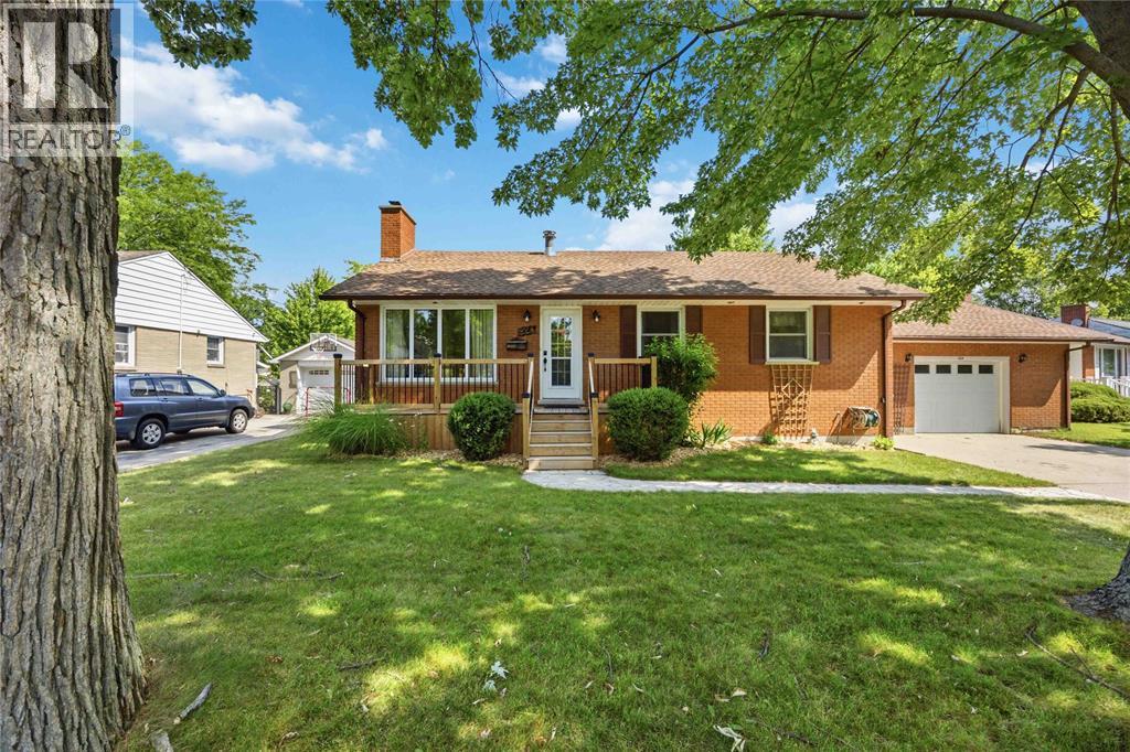824 CHARLESWORTH