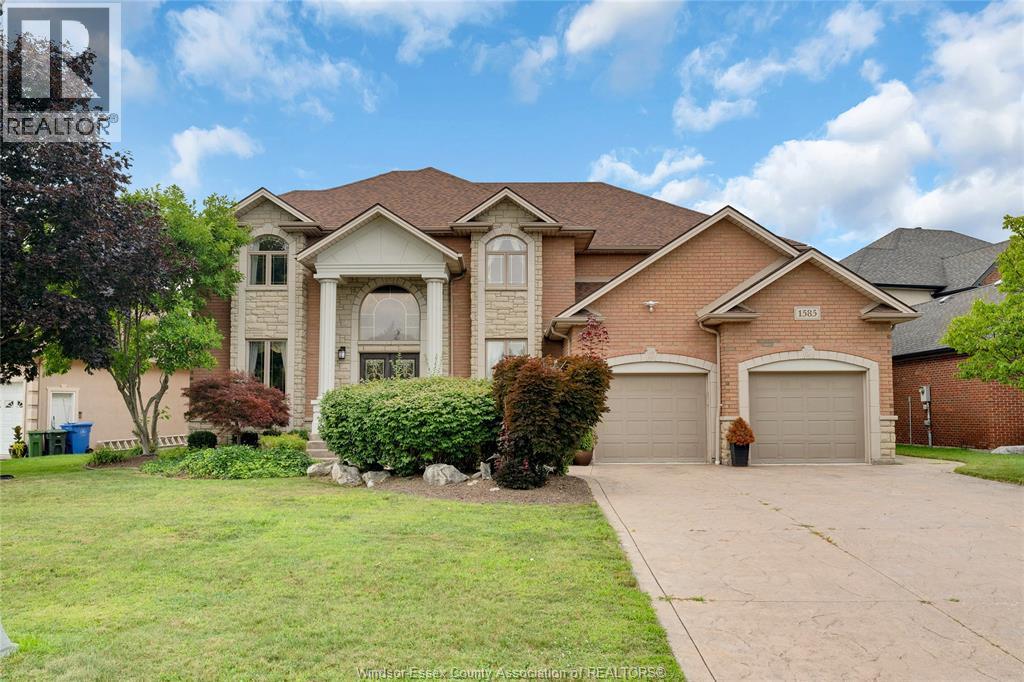 1585 Stoneybrook