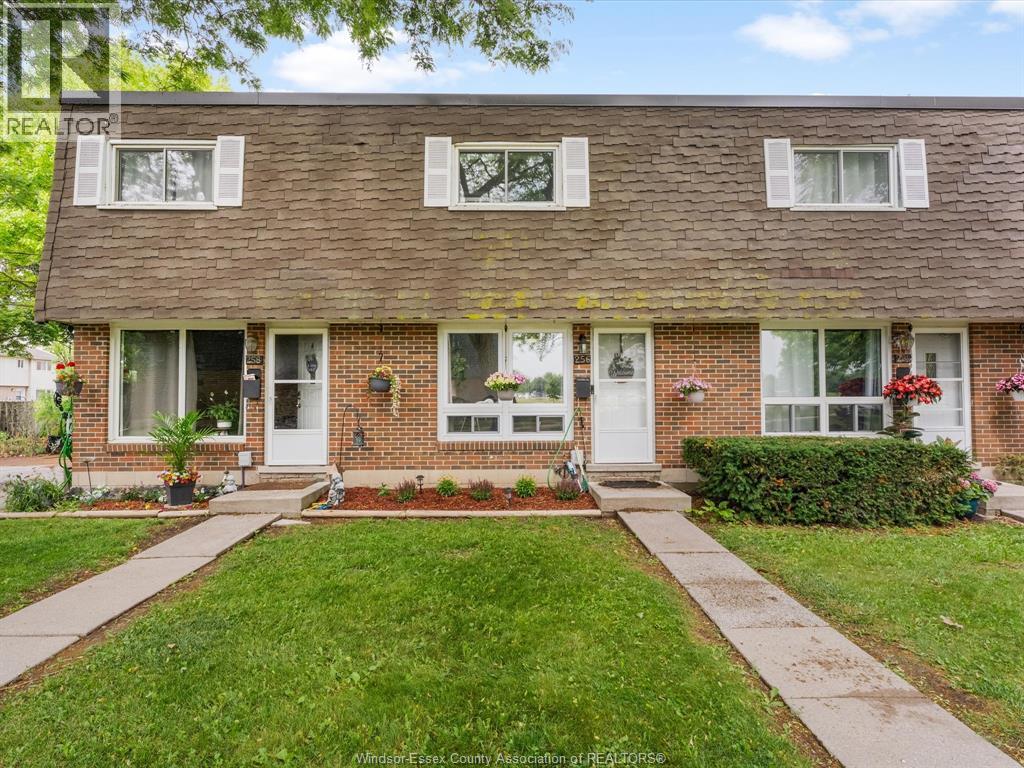256 Victoria Unit 32