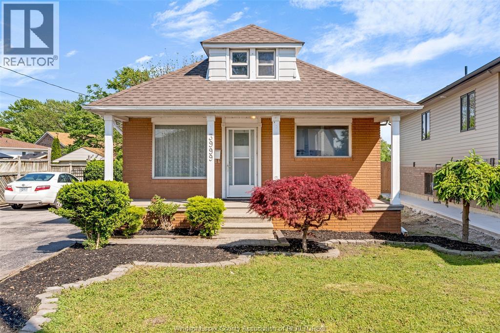 3999 GRAND MARAIS