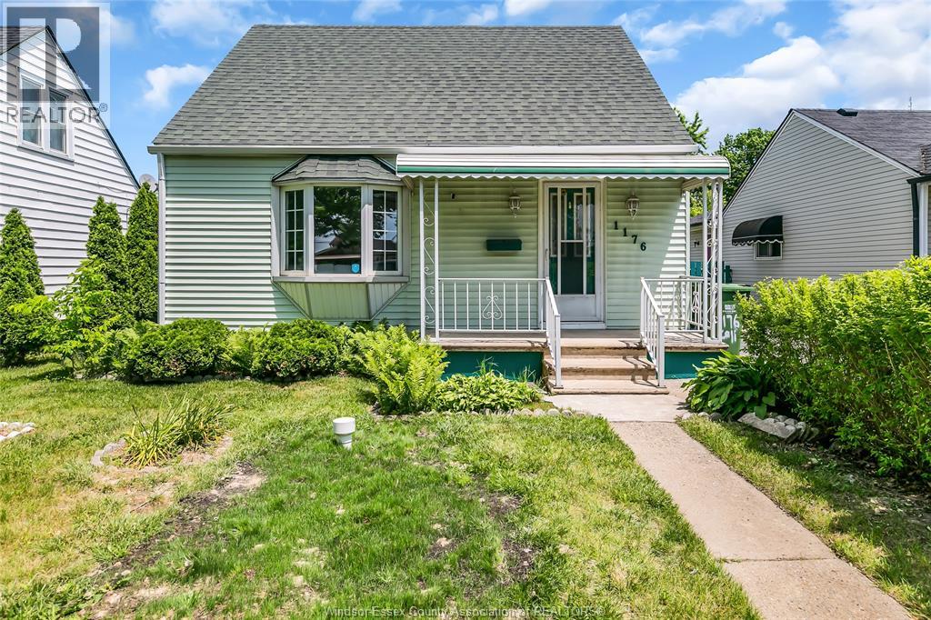 1176 CALIFORNIA