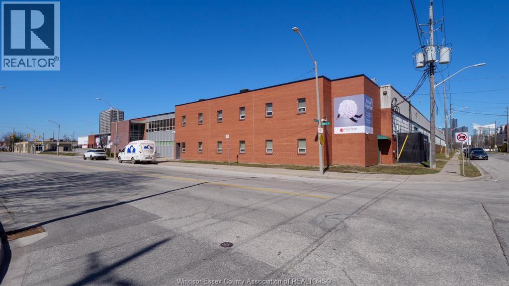 370 ERIE Unit 2B