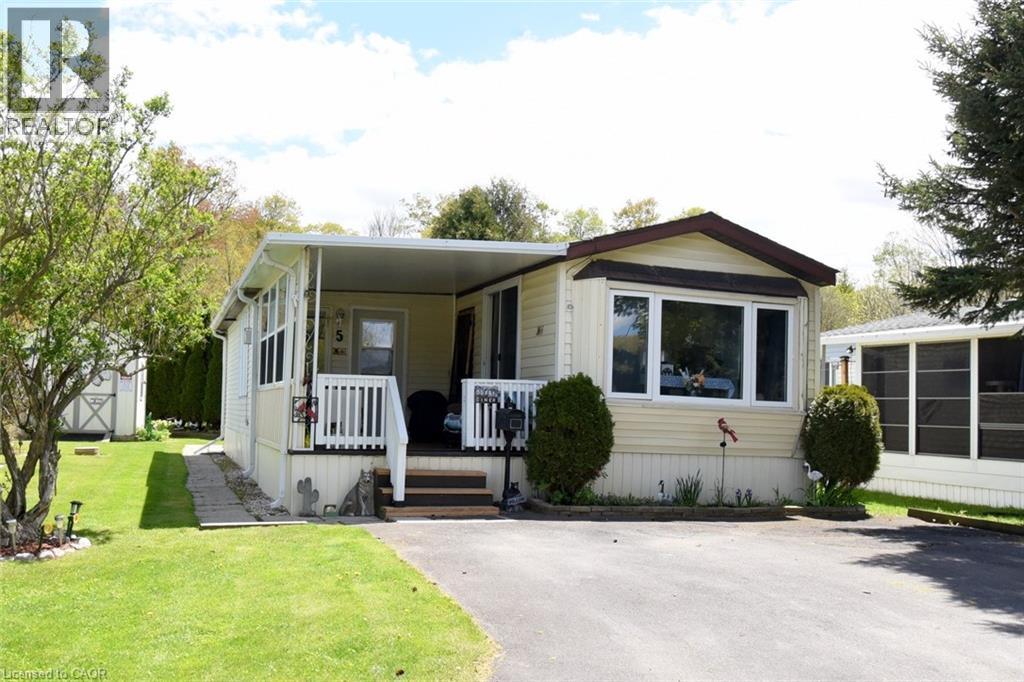 2490 GOVERNORS Unit 5 Pondview