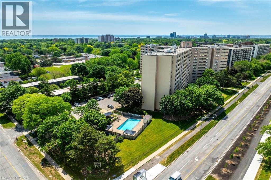 700 DYNES Unit 1005